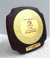 KỶ NIỆM CHƯƠNG GỖ ĐỒNG – GD020