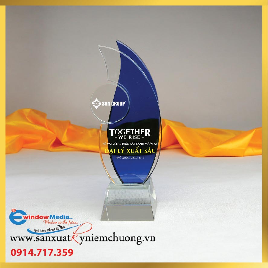 KỶ NIỆM CHƯƠNG HỌP LỚP